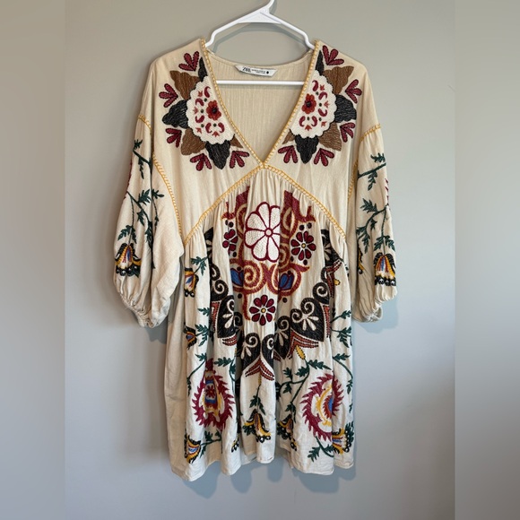 ZARA Embroidered Linen Dress - Picture 5 of 12